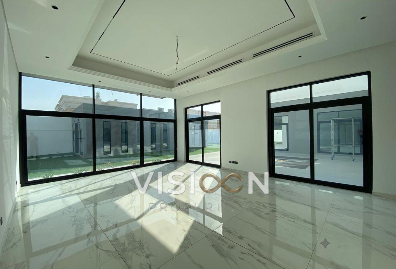 Luxury Villa | Brand New | Al Barsha 3 photo 2