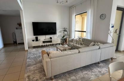 Apartment - 2 Bedrooms - 3 Bathrooms for sale in Rimal 1 - Rimal - Jumeirah Beach Residence - Dubai