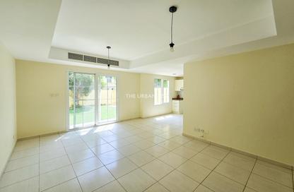Townhouse - 2 - 3 for rent in Springs 15 - The Springs - Dubai