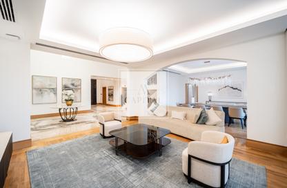 Villa - 5 - 7 for rent in Royal Residences Jumeirah Zabeel Saray - The Crescent - Palm Jumeirah - Dubai