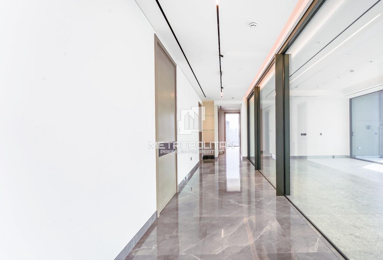 Rare Layout | High Floor | Full Palm and Sea View photo 12