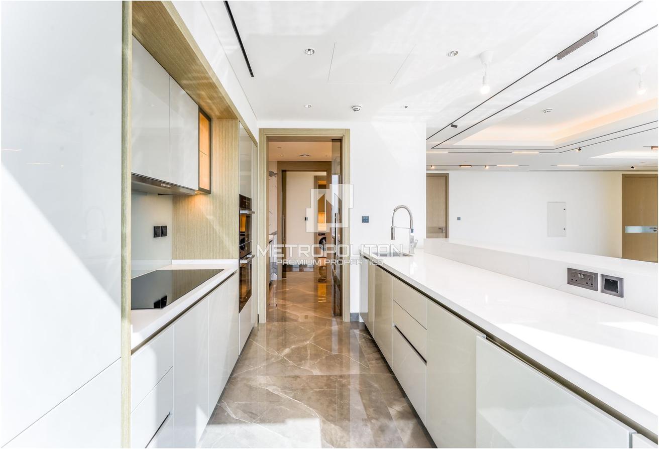 Rare Layout | High Floor | Full Palm and Sea View photo 7