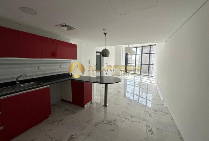 Elegant 1 BR | Spacious Layout | Great Amenities
