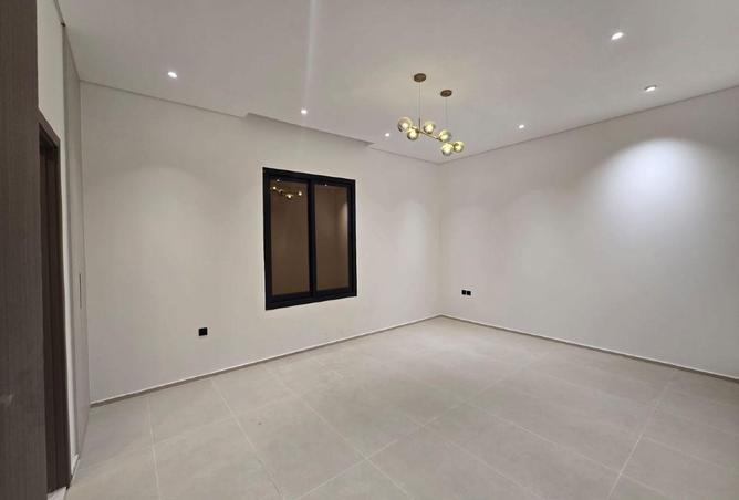 104125018 - Property Image 3
