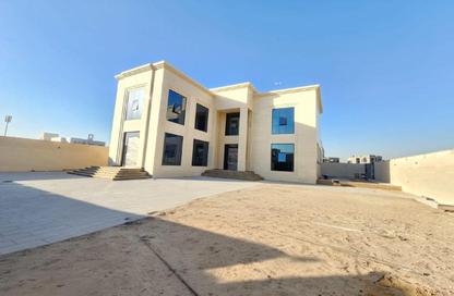 Villa - 5 - 7+ for rent in Al Athbah - Wadi Al Amardi - Dubai