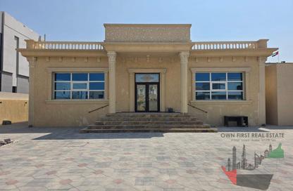 Villa - 4 - 6 for rent in Nad Al Sheba 4 - Nad Al Sheba - Dubai Villa - 4 - 6 for rent in Nad Al Sheba 4 - Nad Al Sheba - Dubai