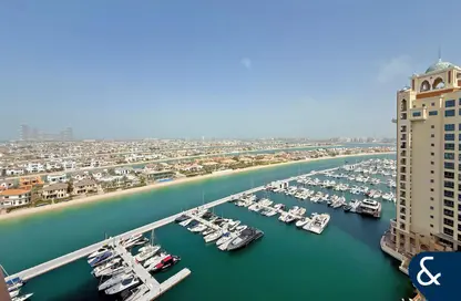 Apartment - 3 Bedrooms - 4 Bathrooms for rent in Marina Residences 4 - Marina Residences - Palm Jumeirah - Dubai
