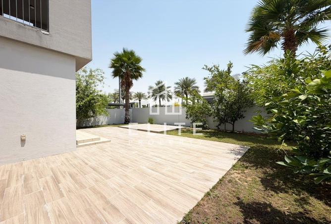 97366231 - Property Image 2