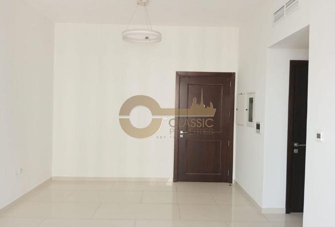 2BR Apartment | Family Building | Prime Location photo 2