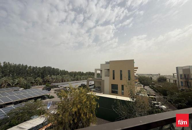 شاغر | غير مفروش | واسع