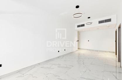 Apartment - 1 Bedroom - 2 Bathrooms for rent in Royal Regency - Business Bay - Dubai