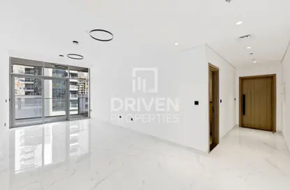 Apartment - 1 Bedroom - 2 Bathrooms for rent in Royal Regency - Business Bay - Dubai