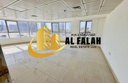 Full Floor - Studio - 5 Bathrooms for rent in Al Mamzar - Al Mamzar - Sharjah - Sharjah