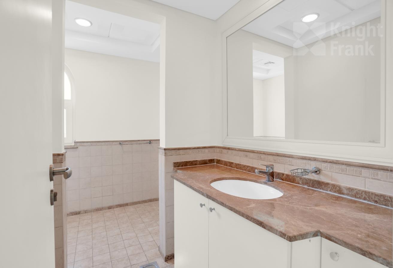 5BR Type C1 Villa | Vacant | Esmeralda photo 24