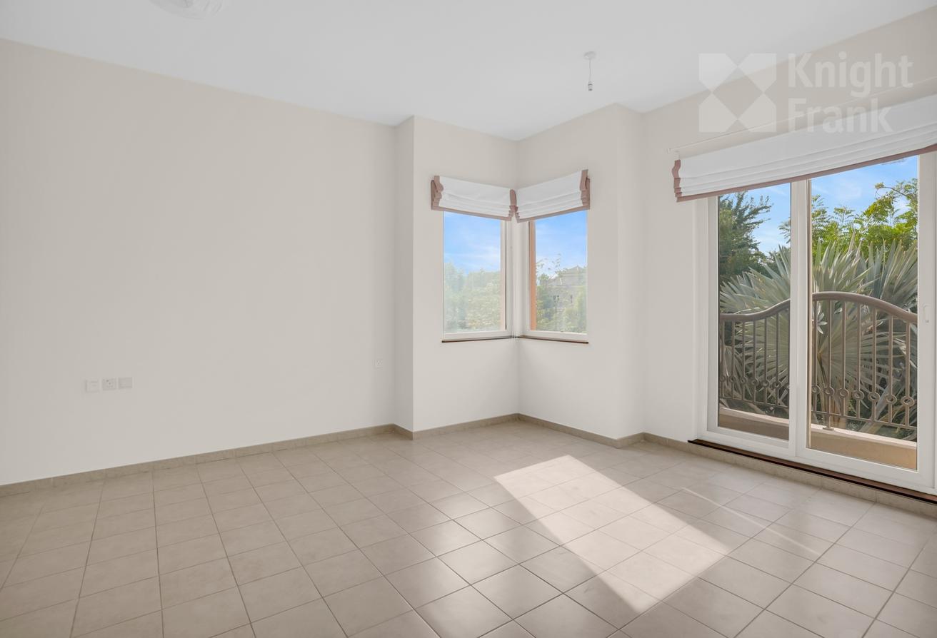 5BR Type C1 Villa | Vacant | Esmeralda photo 26