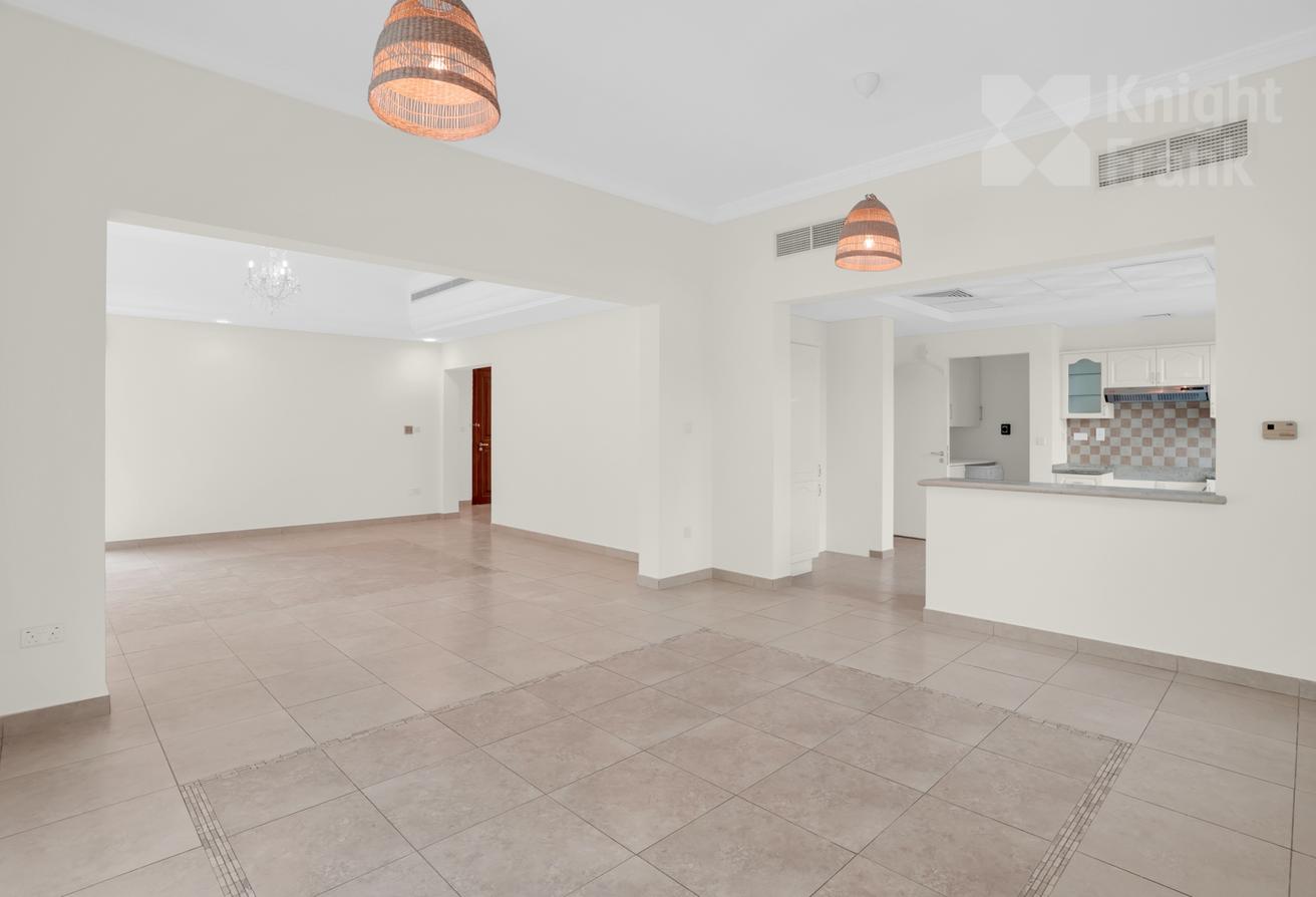 5BR Type C1 Villa | Vacant | Esmeralda photo 7
