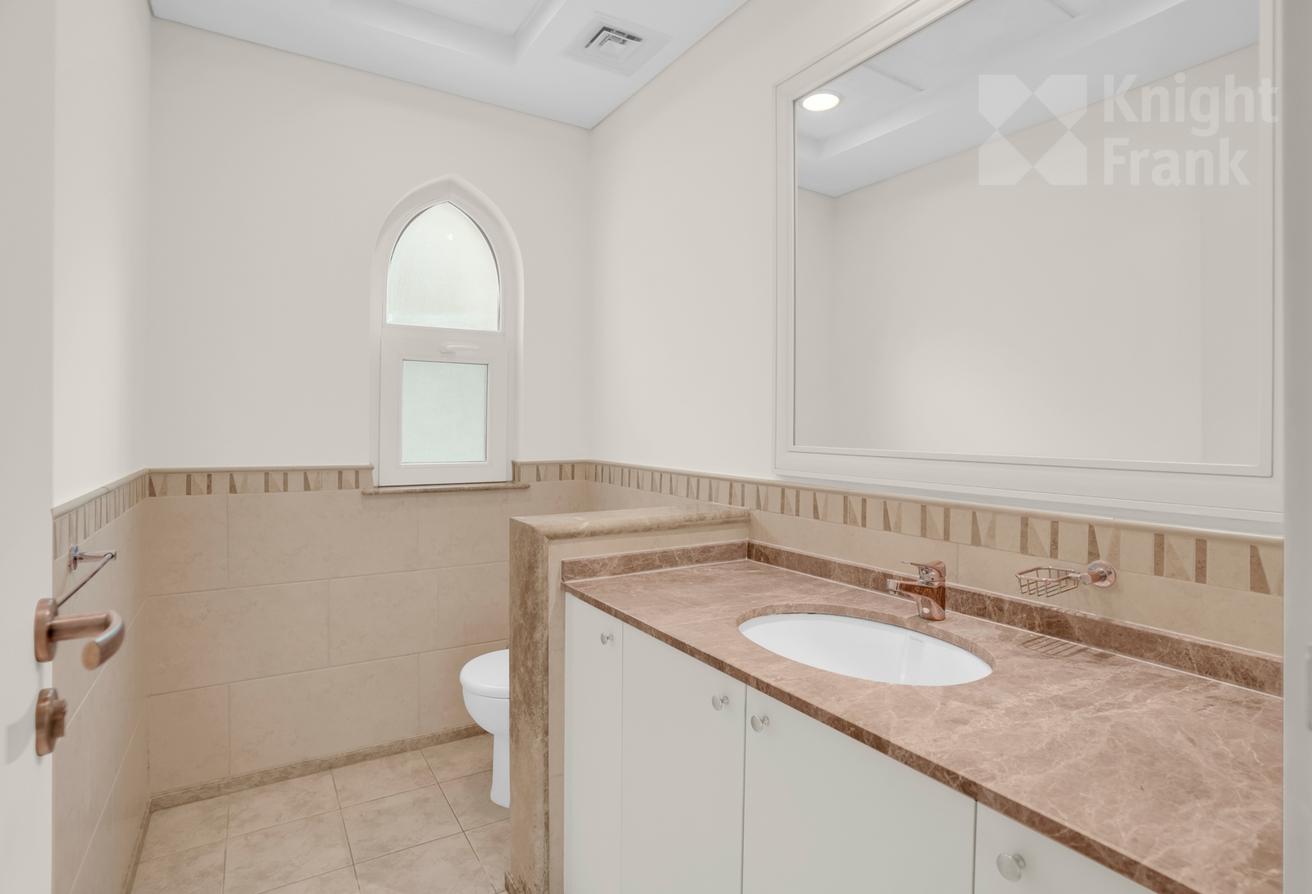 5BR Type C1 Villa | Vacant | Esmeralda photo 11