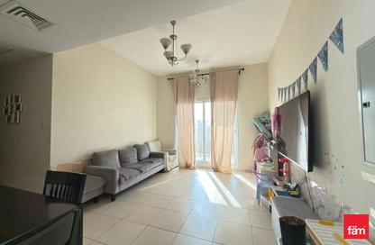 Apartment - 2 Bedrooms - 3 Bathrooms for sale in Mazaya 18 - Queue Point - Liwan - Dubai