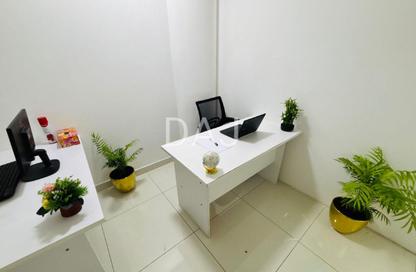 Office Space - Studio - 1 Bathroom for rent in Al Fajer Complex - Oud Metha - Bur Dubai - Dubai