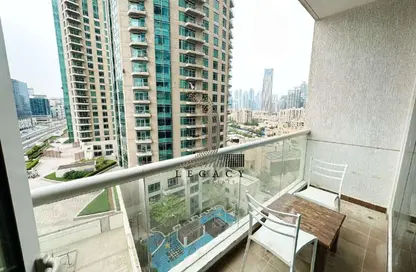 Apartment - 1 Bathroom for sale in Burj Al Nujoom - Downtown Dubai - Dubai
