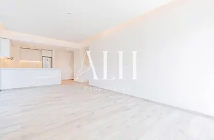 شقة - غرفة نوم - 2 حمامات للايجار في أحد ريزيدنس - الخليج التجاري - دبي