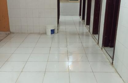 سكن الموظفين - استوديو - 7+ للايجار في الجرف الصناعية 1 - الجرف الصناعية - عجمان