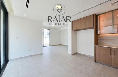 Townhouse - 4 - 5 for rent in Elora - The Valley - Dubai