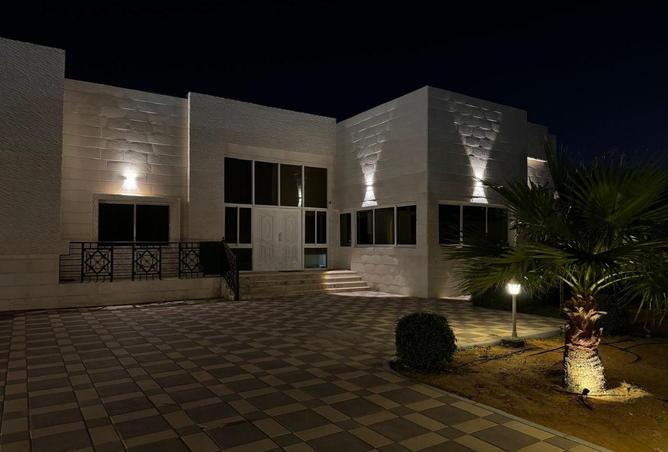 80249687 - Property Image 2