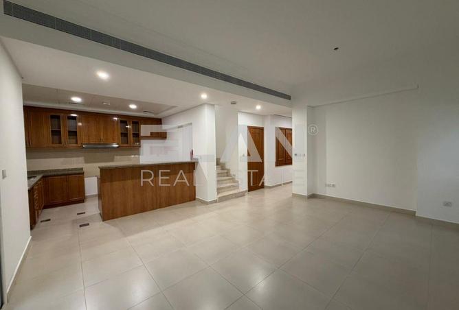 110984376 - Property Image 3