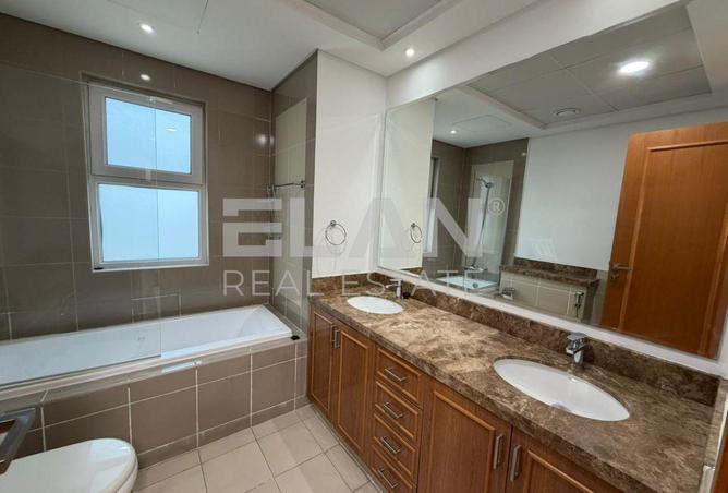 110984376 - Property Image 3