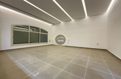 Apartment - 1 Bathroom for rent in Muroor Area - Abu Dhabi