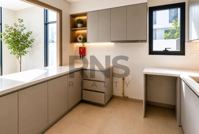 92252308 - Property Image 3