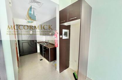 Apartment - Studio - 1 Bathroom for rent in Al Barsha 1 - Al Barsha - Dubai