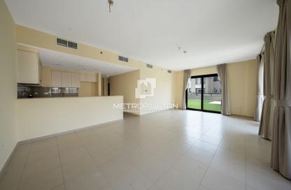 Apartment - 3 Bedrooms - 3 Bathrooms for rent in Hayat Boulevard 1A - Hayat Boulevard 1 - Hayat Boulevard - Town Square - Dubai