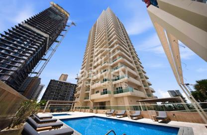 Apartment - 3 Bedrooms - 5 Bathrooms for rent in Arcadia Tower - District 14 - Jumeirah Village Circle - Dubai