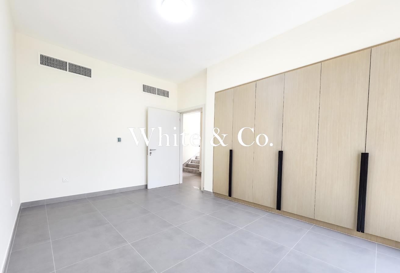 End-Unit | Park Backing | Vacant Now photo 14