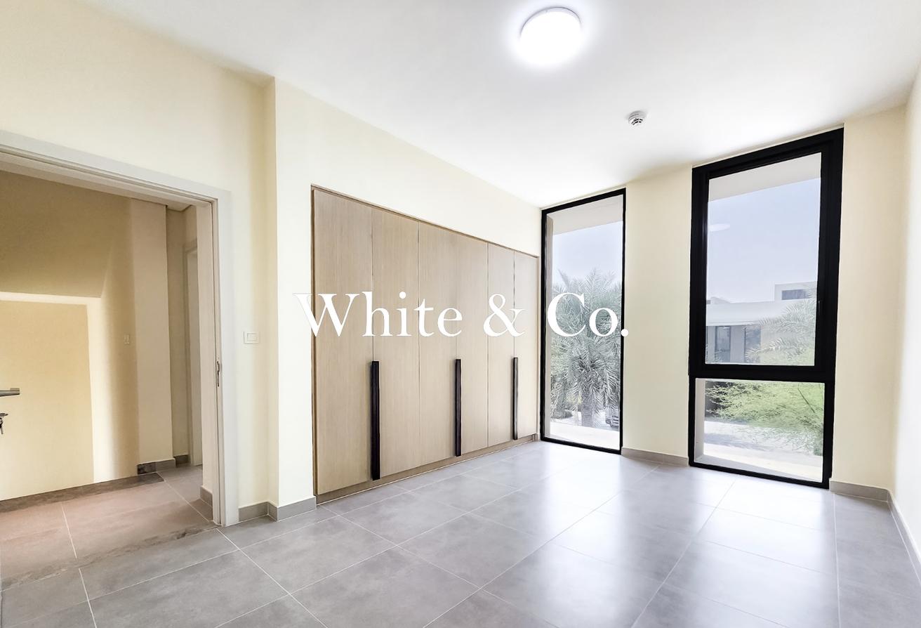 End-Unit | Park Backing | Vacant Now photo 12