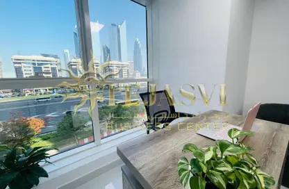 مكتب - غرفة نوم - 1 حمام للايجار في أسبن - شارع الشيخ زايد - دبي