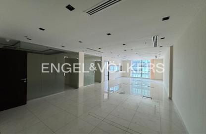 Office Space - Studio - 1 Bathroom for rent in The Regal Tower - Business Bay - Dubai