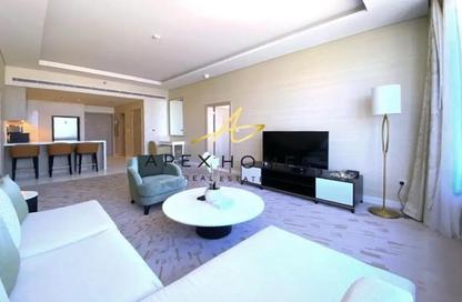 Apartment - 1 Bedroom - 2 Bathrooms for rent in The Palm Tower - Palm Jumeirah - Dubai