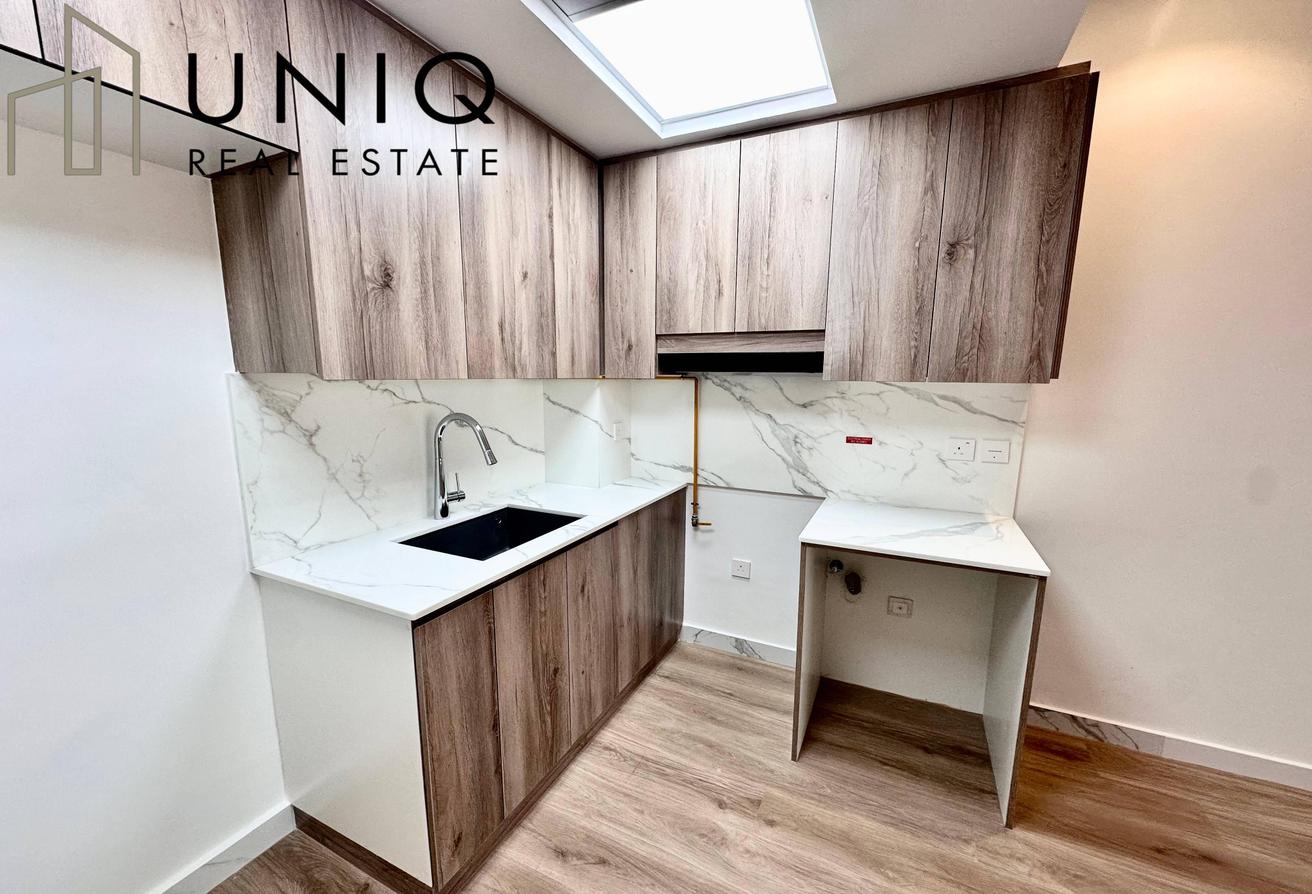 Studio | Vacant | Newly Handed Over Unit photo 4