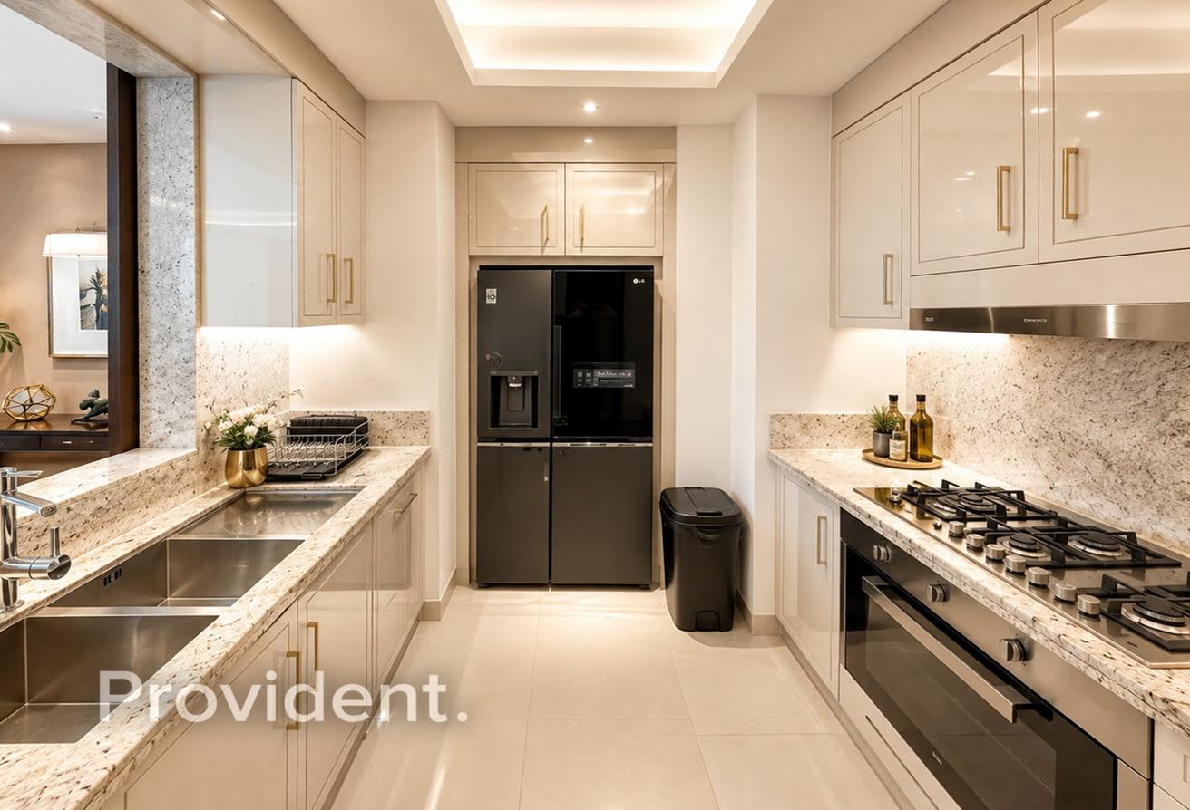 Luxury | Bills Included | Largest Layout photo 8