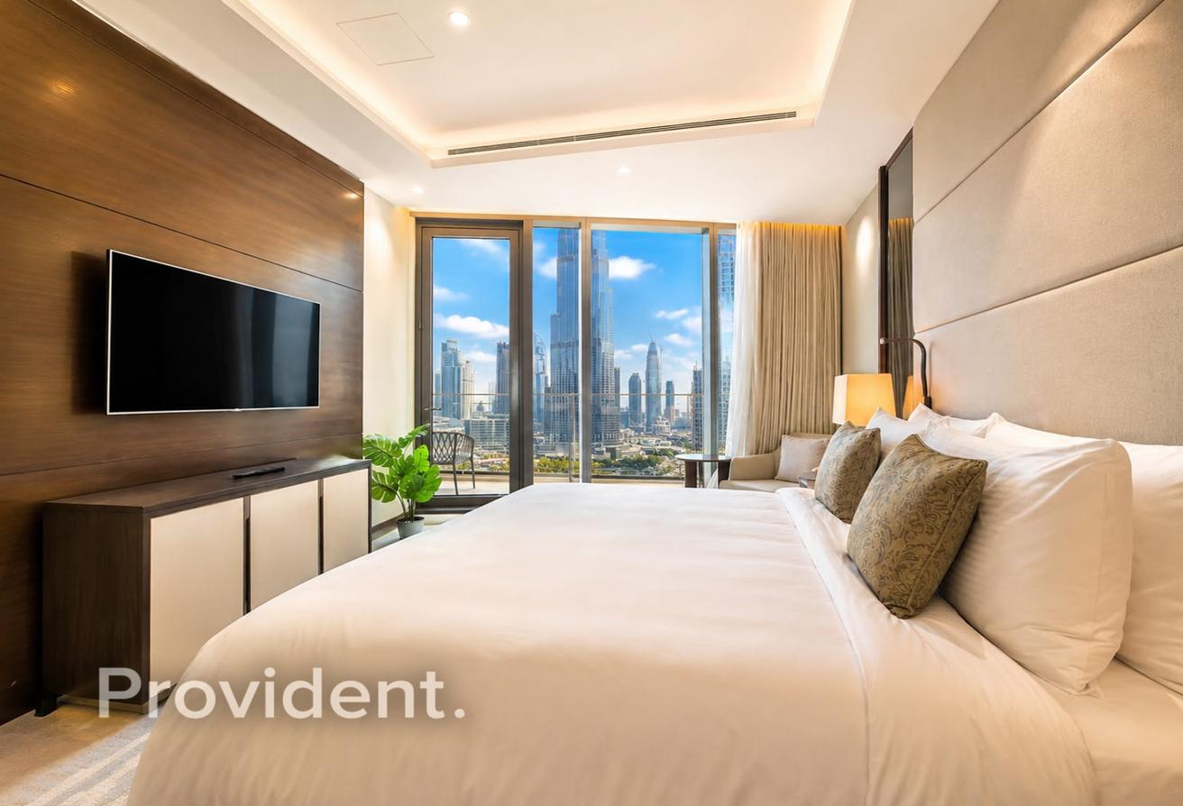 Luxury | Bills Included | Largest Layout photo 6