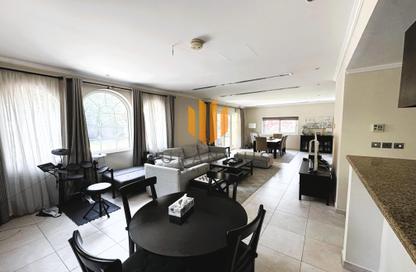 Villa - 3 Bedrooms - 5 Bathrooms for rent in District 6 - Jumeirah Park - Dubai Villa - 3 Bedrooms - 5 Bathrooms for rent in District 6 - Jumeirah Park - Dubai