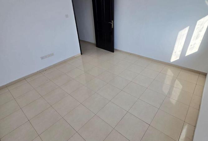 106868358 - Property Image 2