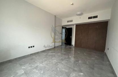 Apartment - 1 - 2 for rent in Al Majaz 3 - Al Majaz - Sharjah