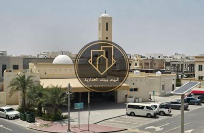 تاون هاوس - 4 - 6 للبيع في الزاهية جاردنز - الزاهية - عجمان