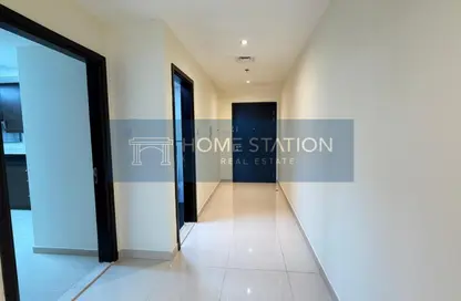 شقة - غرفة نوم - 2 حمامات للايجار في برج دوجا - شارع الشيخ زايد - دبي