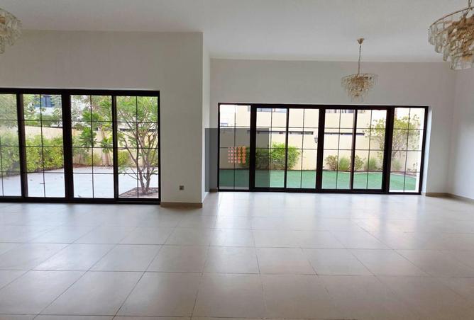 61238302 - Property Image 2