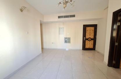 Apartment - 1 - 1 for rent in Fire Station Road - Muwaileh - Sharjah